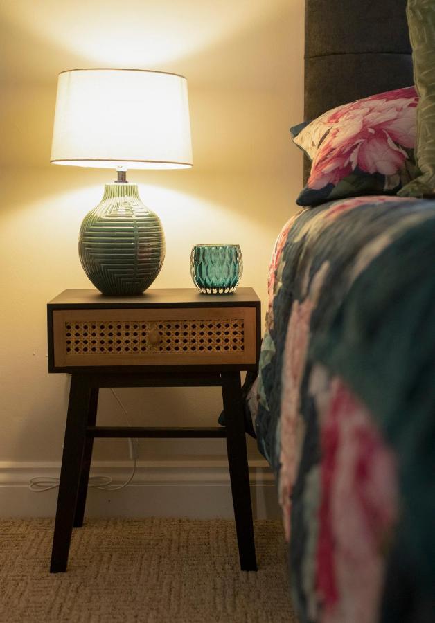 The Boutique Sleeps 7 Adults! Belfast